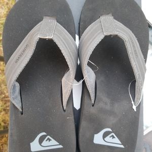 Mens Quicksilver grey/black flip flops